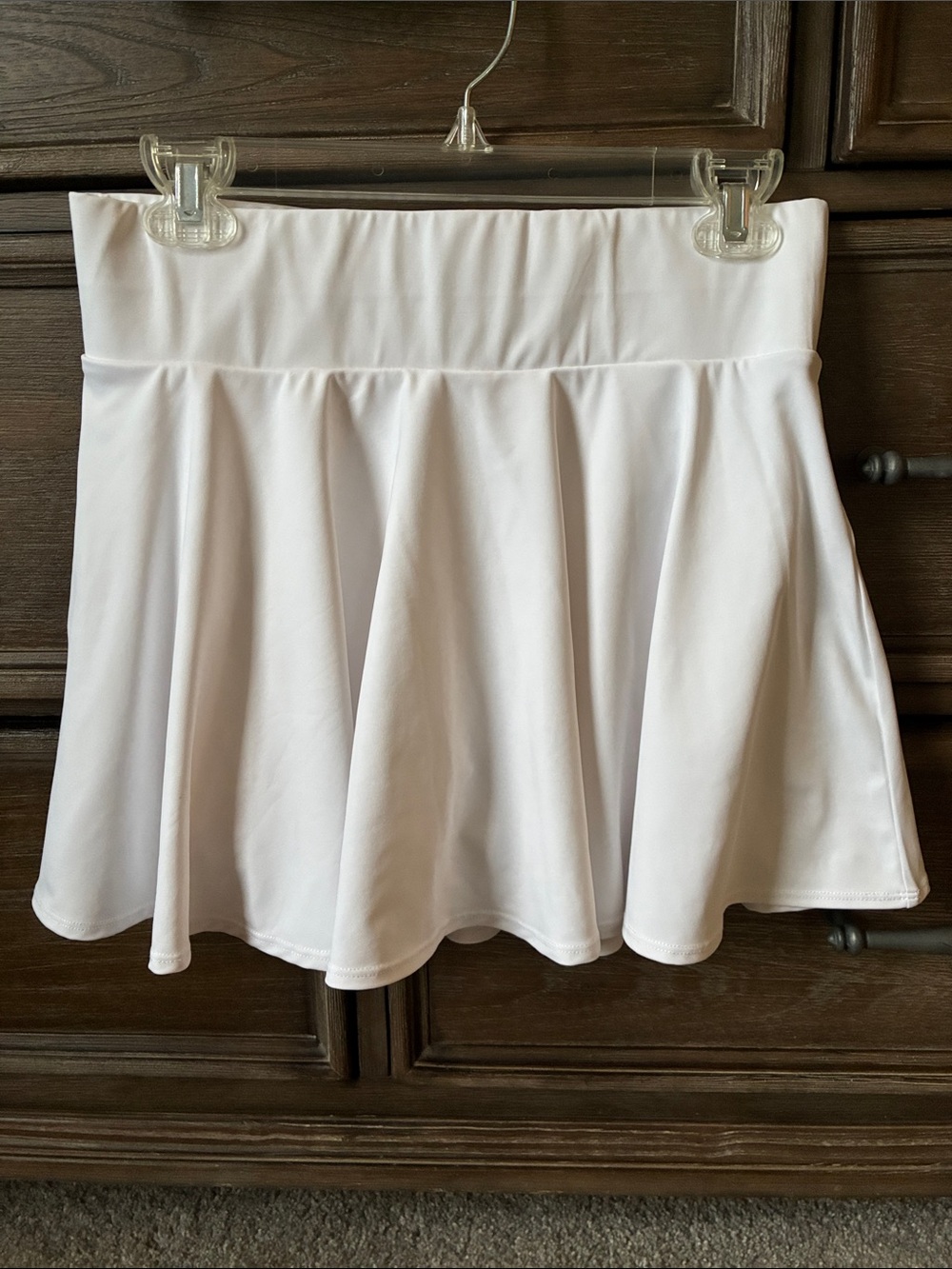 Baleaf White Circle Tennis Skirt with Flared Hem